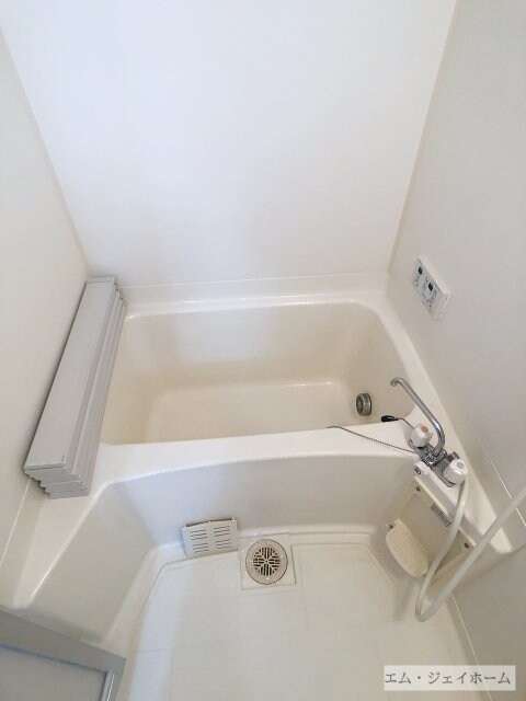  レジデンス宝積