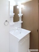  レジデンス宝積