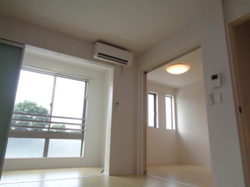  Ｃｒｏｓｓ　Ｔｅｒｒａｃｅ