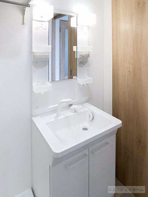  メゾンびわこ大橋