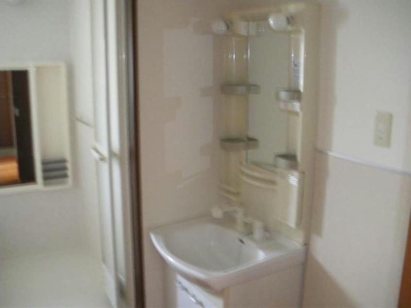  レーク・スリーゼ B棟