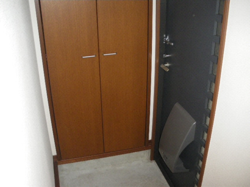  レーク・スリーゼ B棟