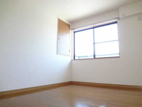  サンパレス白鳥