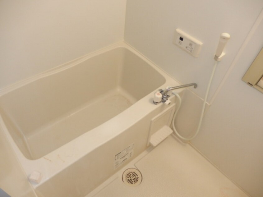  シャン・リアン Ｔ.Ｙ