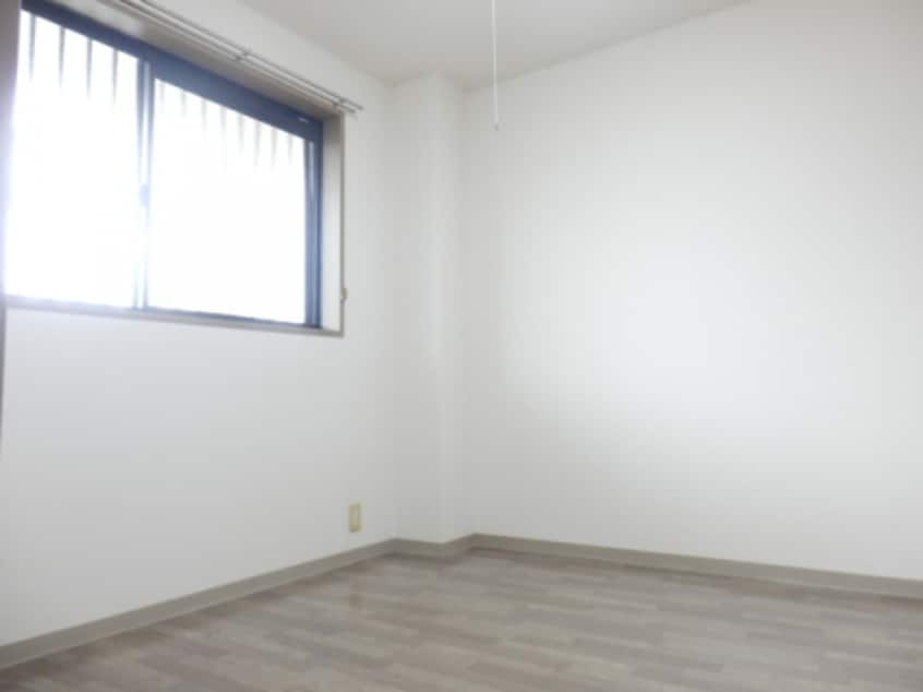  プレイス　エリエゼル