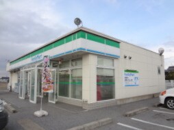 コンビニまで700m※ファミリーマート　彦根金田町店 グラシューズコート