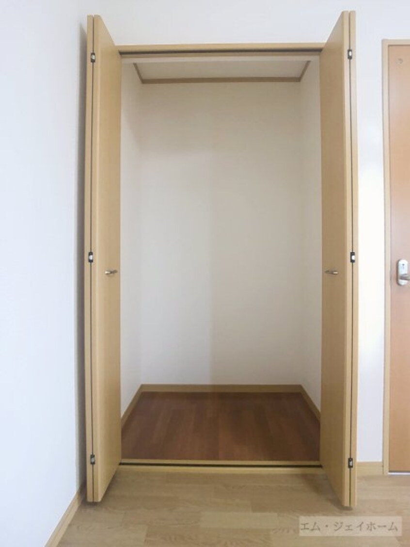  グリーンハウス近江