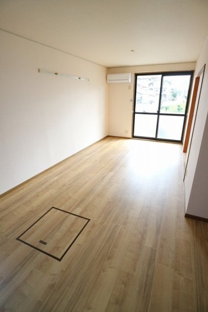  グリーンタウン杉原　E棟