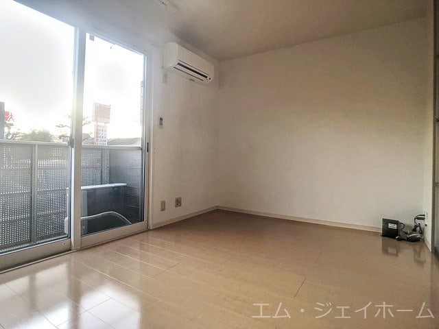  レセンテ出町　A棟