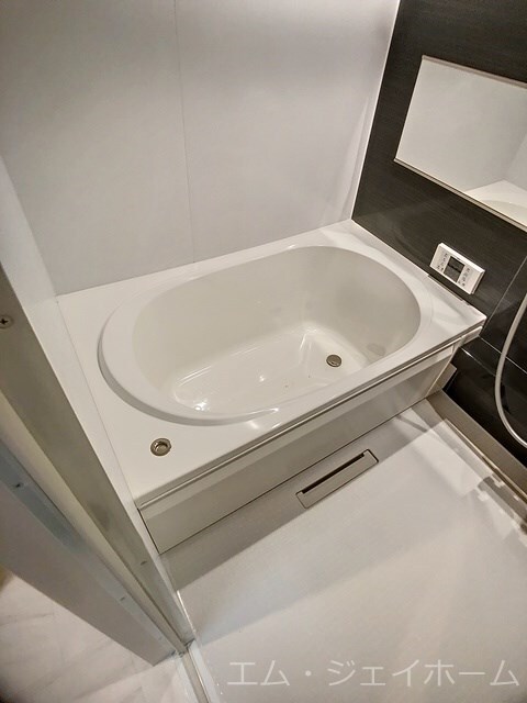  ノルウェジアンウッド室町