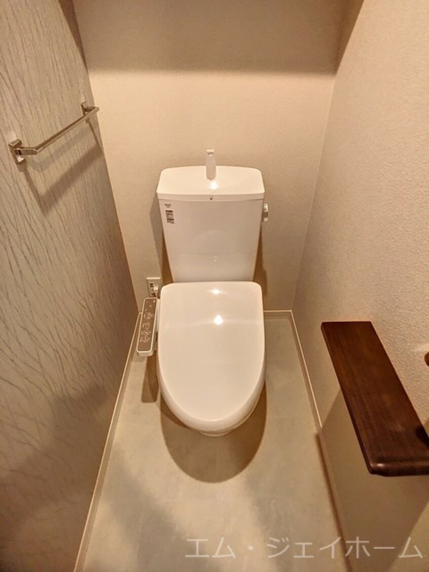  ノルウェジアンウッド室町