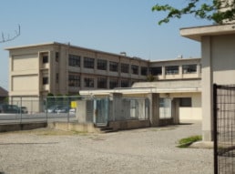 小学校まで919m※彦根市立稲枝東小学校 レイクイーストＣＩＴＹ弐番館グレーシィ稲枝