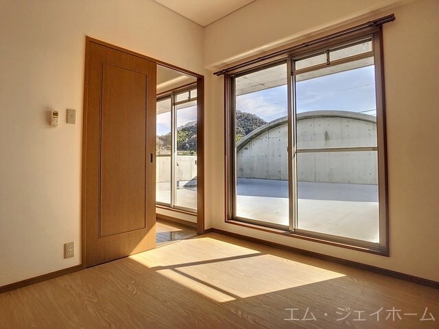  メゾネット石原