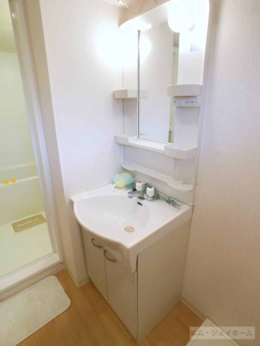  MAISON LAST WISTERIA