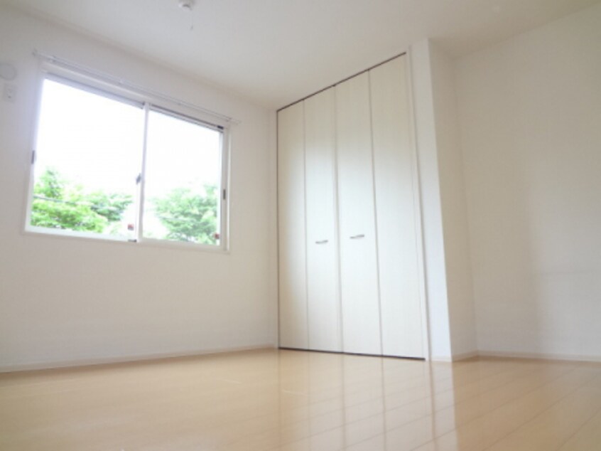  ソレイユ・ヴィラ　Ａ館