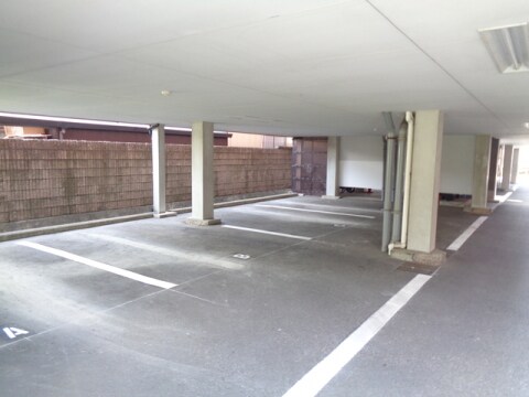  シャトル壱番館