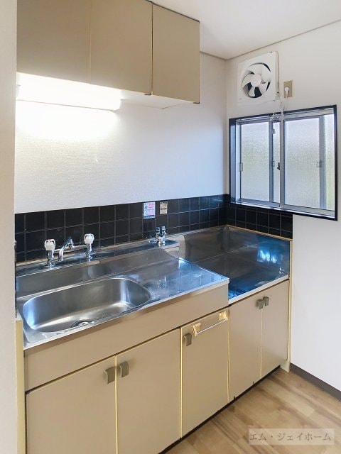  ハイツアカツキ