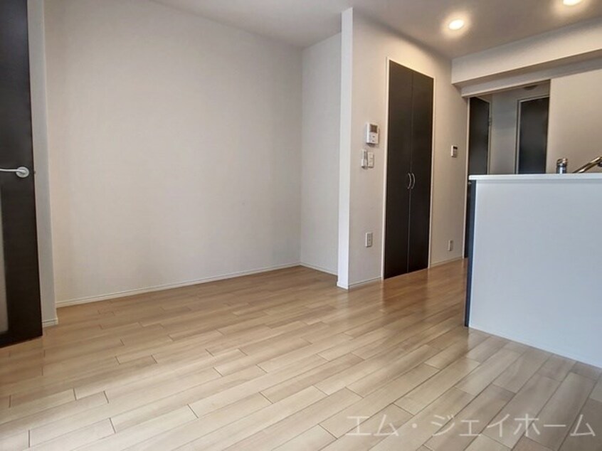  グランドソレーユⅡ番館