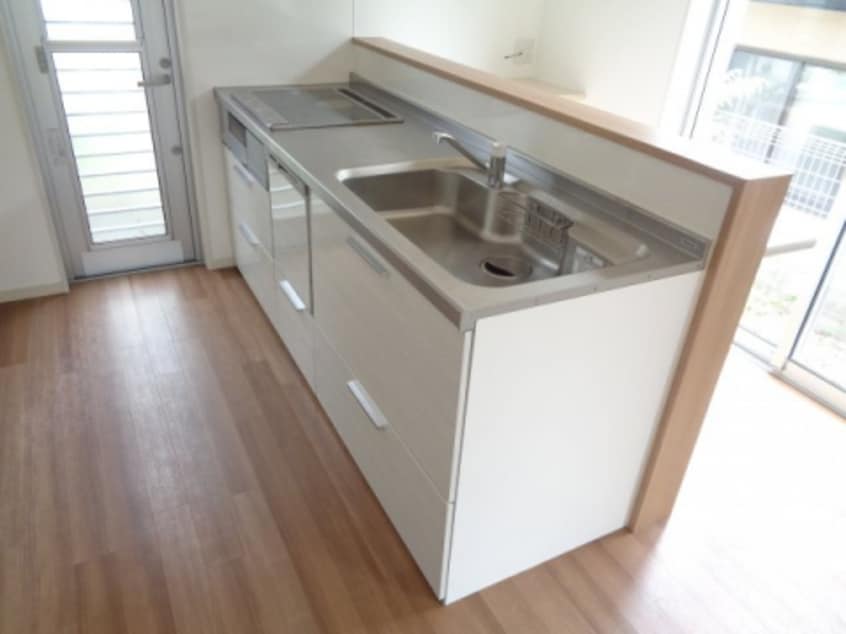  仰木の里東５丁目貸家