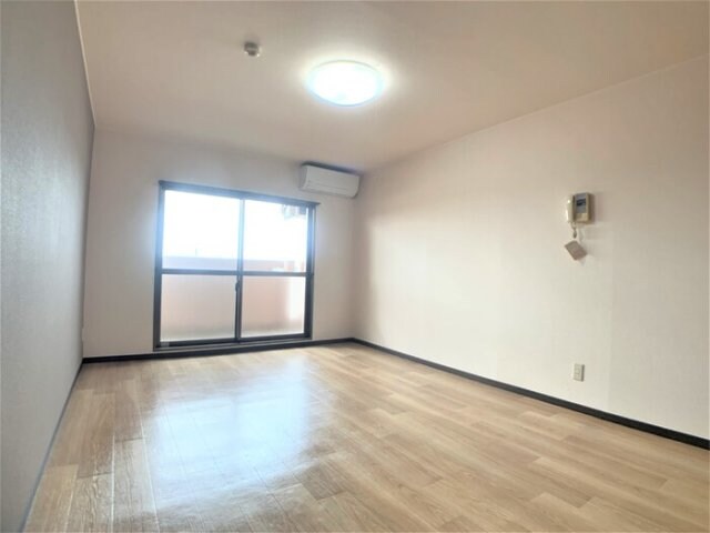  サンタウン竹鼻　B