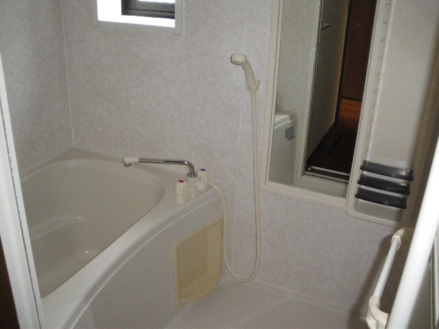  レーク・スリーゼ B棟