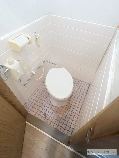  近江八幡市中小森町貸家