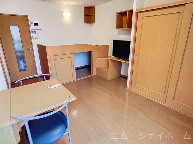  エイペックス彦根芹橋