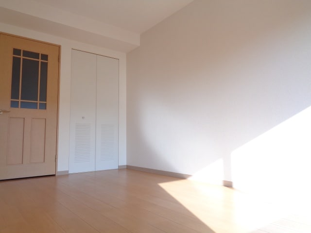  クレストコート