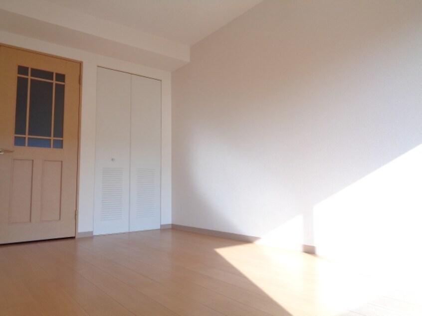  クレストコート