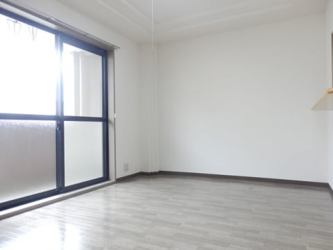  プレイス　エリエゼル