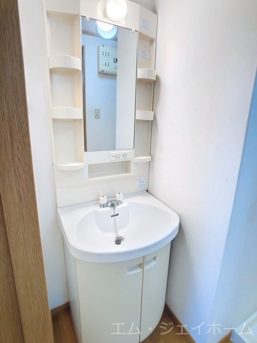  フラワー５番館