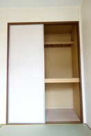  ファミールコート