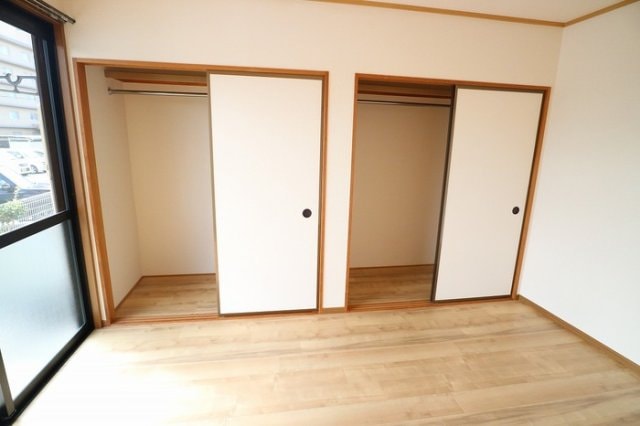  グリーンタウン杉原　E棟