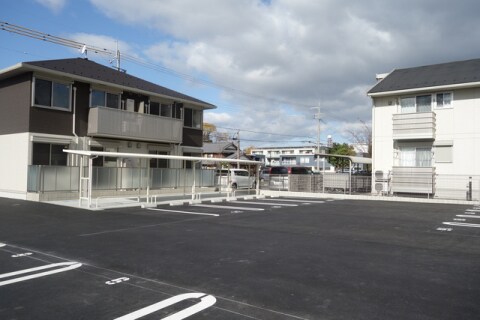  ティーガーデンヴィレッジ　B