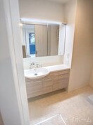  Farouche（ファルーシュ）