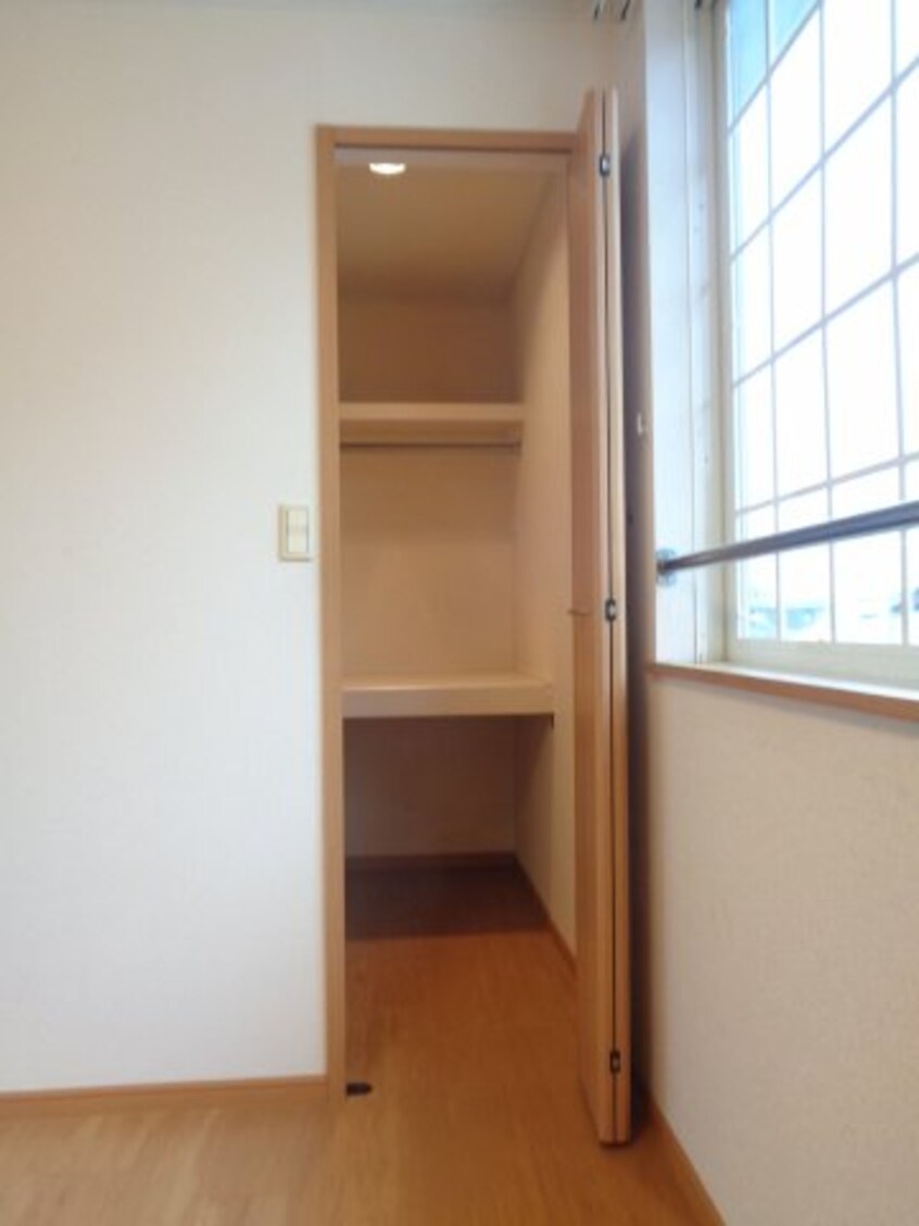  ツイン・アヴニール弐号館