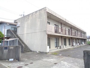 East　Grove
