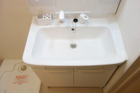  ベストウォール篠原