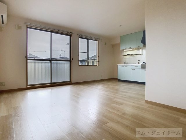  MAISON LAST WISTERIA