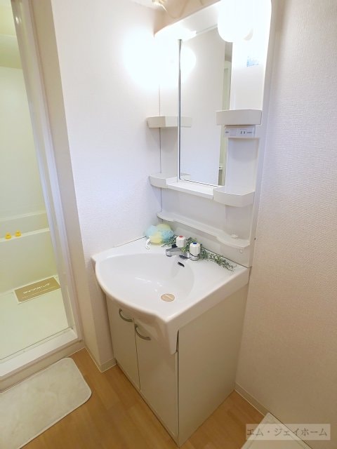  MAISON LAST WISTERIA