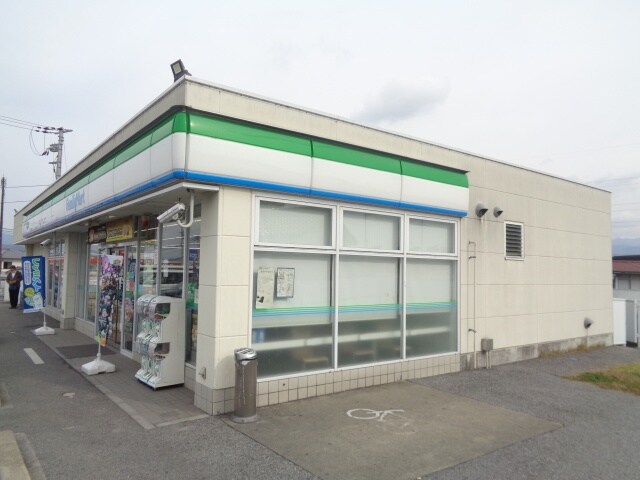コンビニまで900m※ファミリーマート　彦根高宮町店 エバーグリーン植政