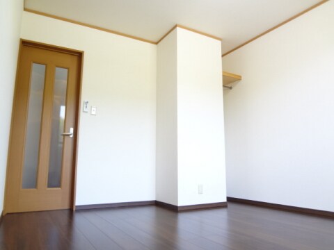  山東アパート１