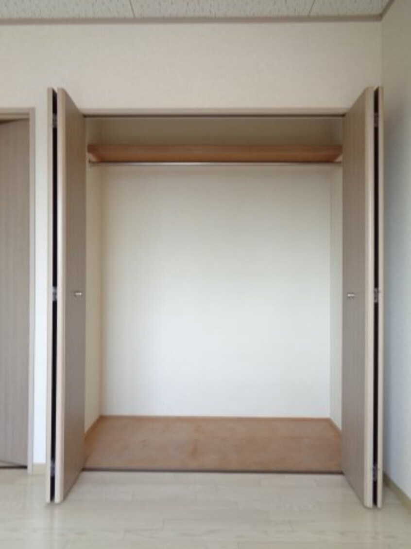  エストヴィラージュⅡ