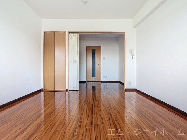  アヴニールタカラ