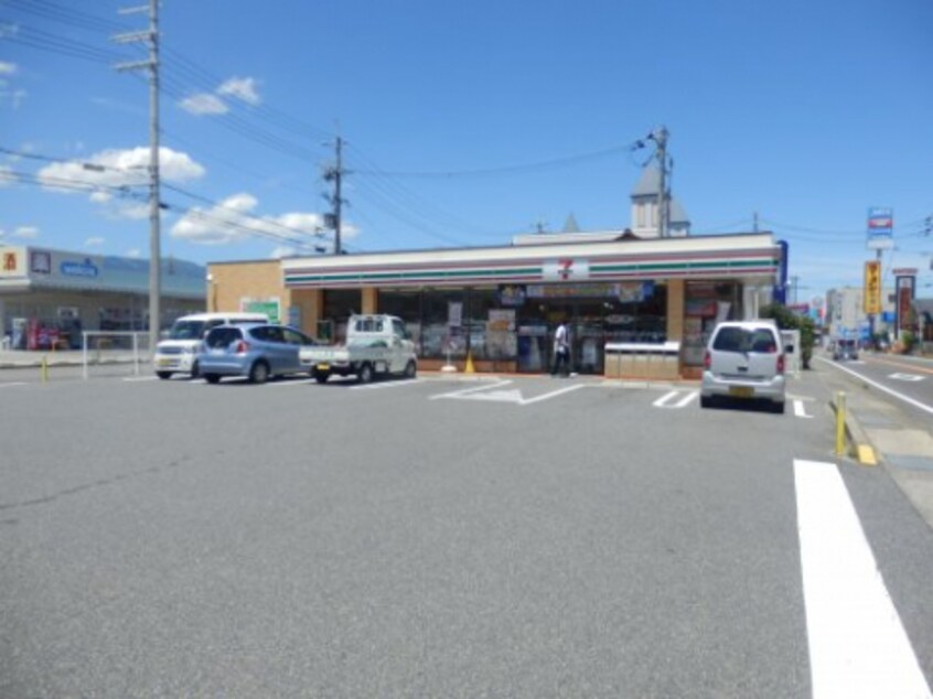 コンビニまで500m※セブン－イレブン　大津本堅田５丁目店 Berg