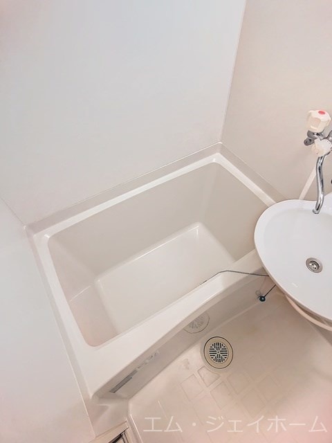  エイペックス彦根東沼波