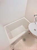  エイペックス彦根東沼波