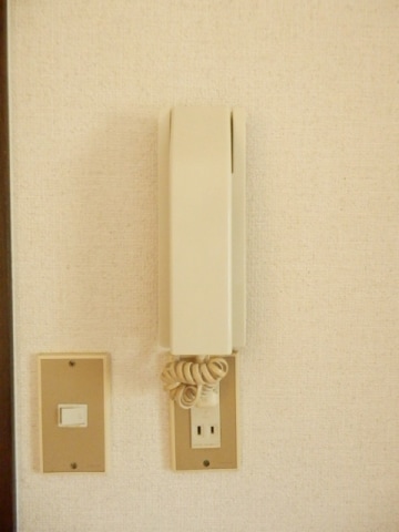  メゾンファミールA