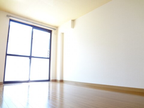  サンパレス白鳥