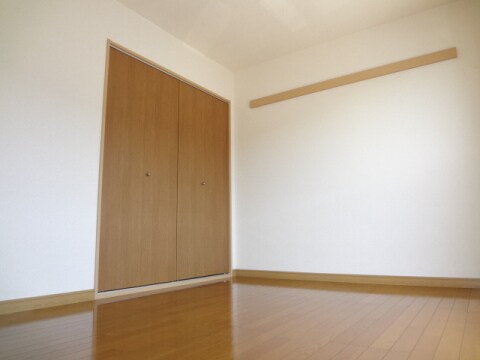  サンパレス白鳥